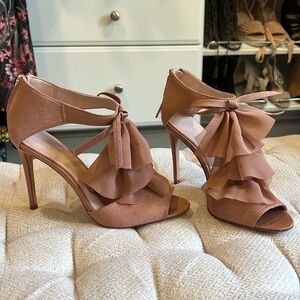 NWT A-D & Daughters Vero Cuoio heels, size 7.5